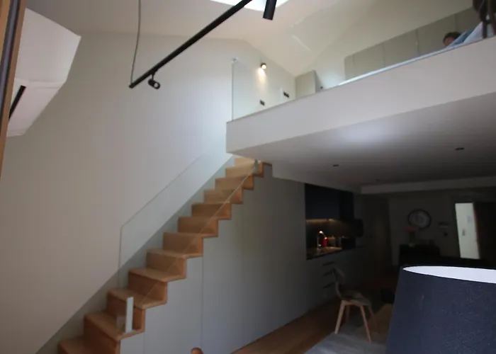 Historic Hideaway Apartment *